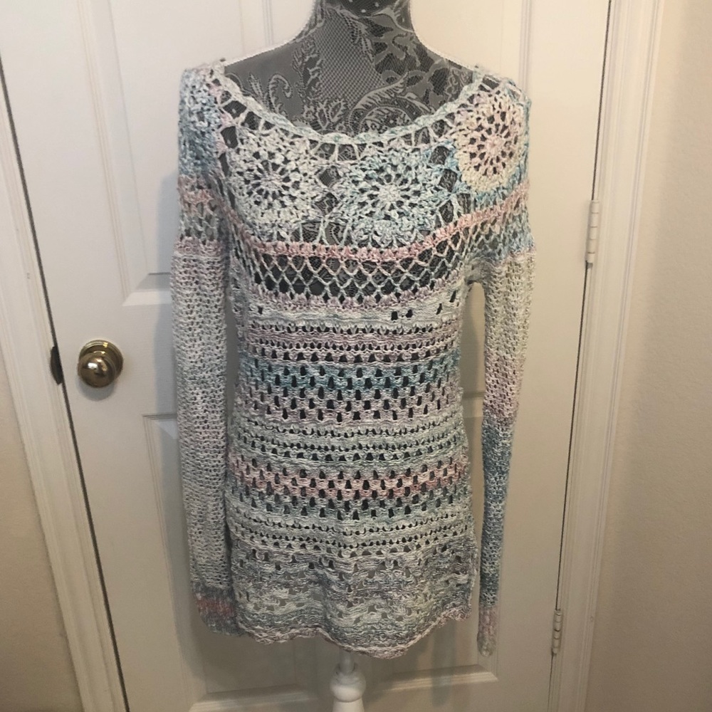 Multi color knitted sweater